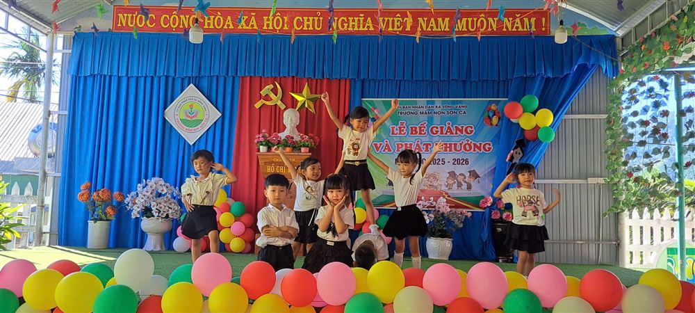 LỄ BẾ GIẢNG NĂM HỌC 2025-2026